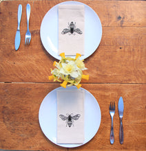 Load image into Gallery viewer, Bee Napkin Set of 2
